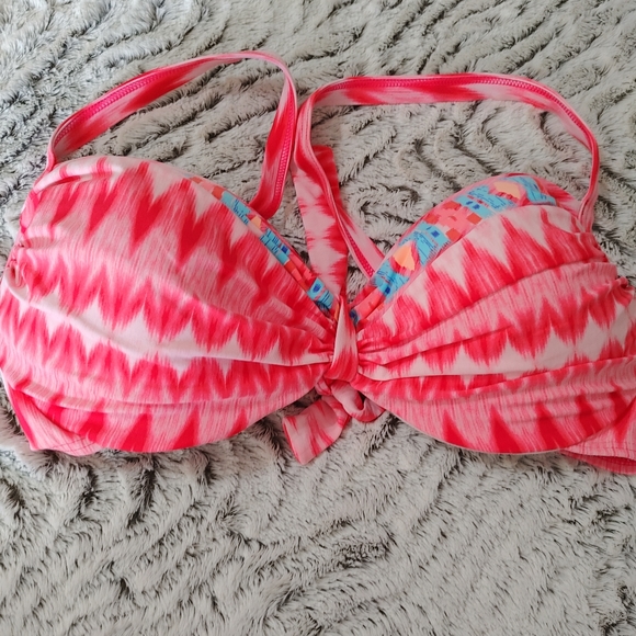 Coco Reef Bikini Top size 36/38 DD Cup - Picture 1 of 3